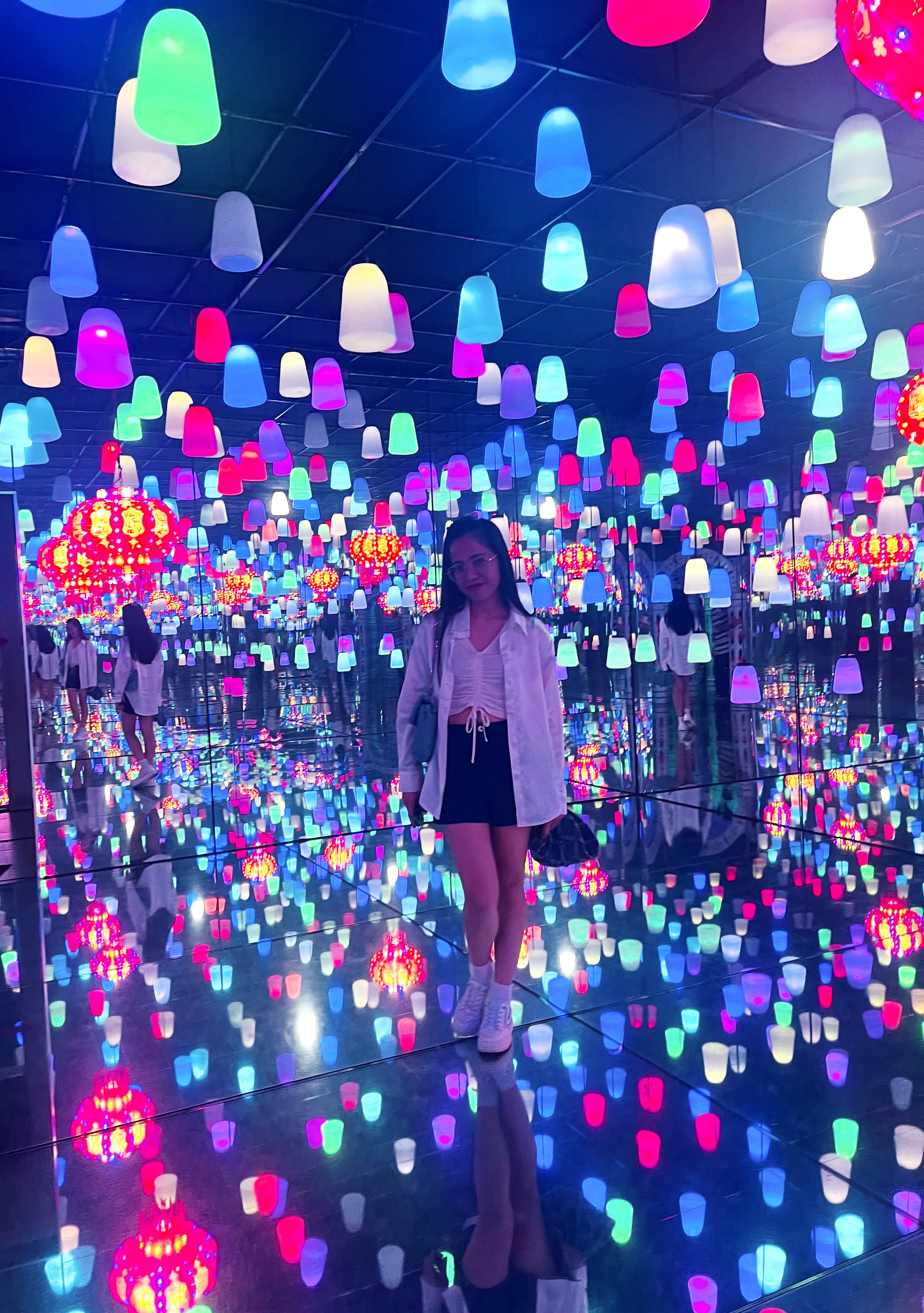 SAO KHÔNG LẤY CHỒNG ĐI RỒI LÀM GÌ THÌ LÀM!