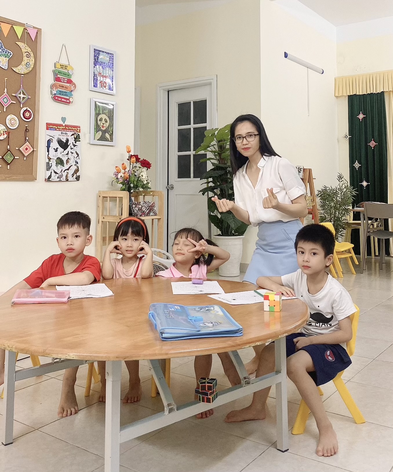 NÊN VÀ KHÔNG NÊN KHI NÓI TIẾNG ANH CÙNG CON